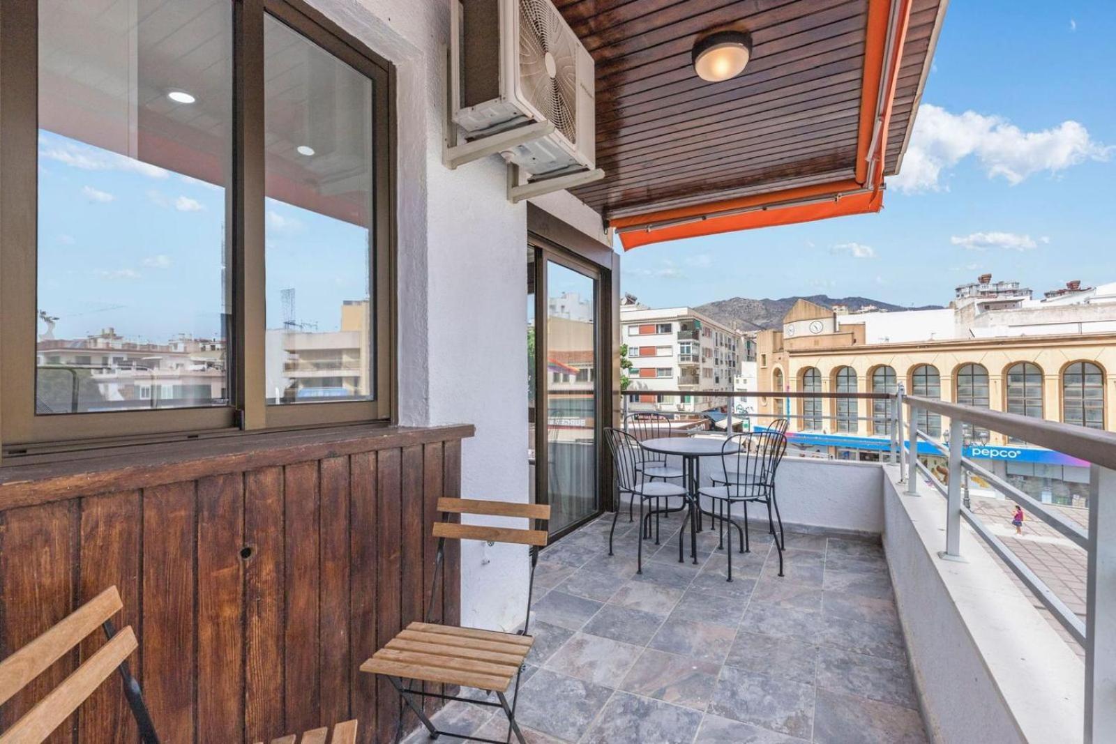 Nogalera Rainbow 2-Bedroom Apartment, Pool And Parking By Namaste Elite Torremolinos Eksteriør bilde