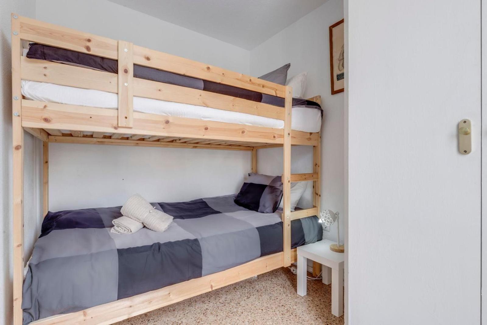 Nogalera Rainbow 2-Bedroom Apartment, Pool And Parking By Namaste Elite Torremolinos Eksteriør bilde