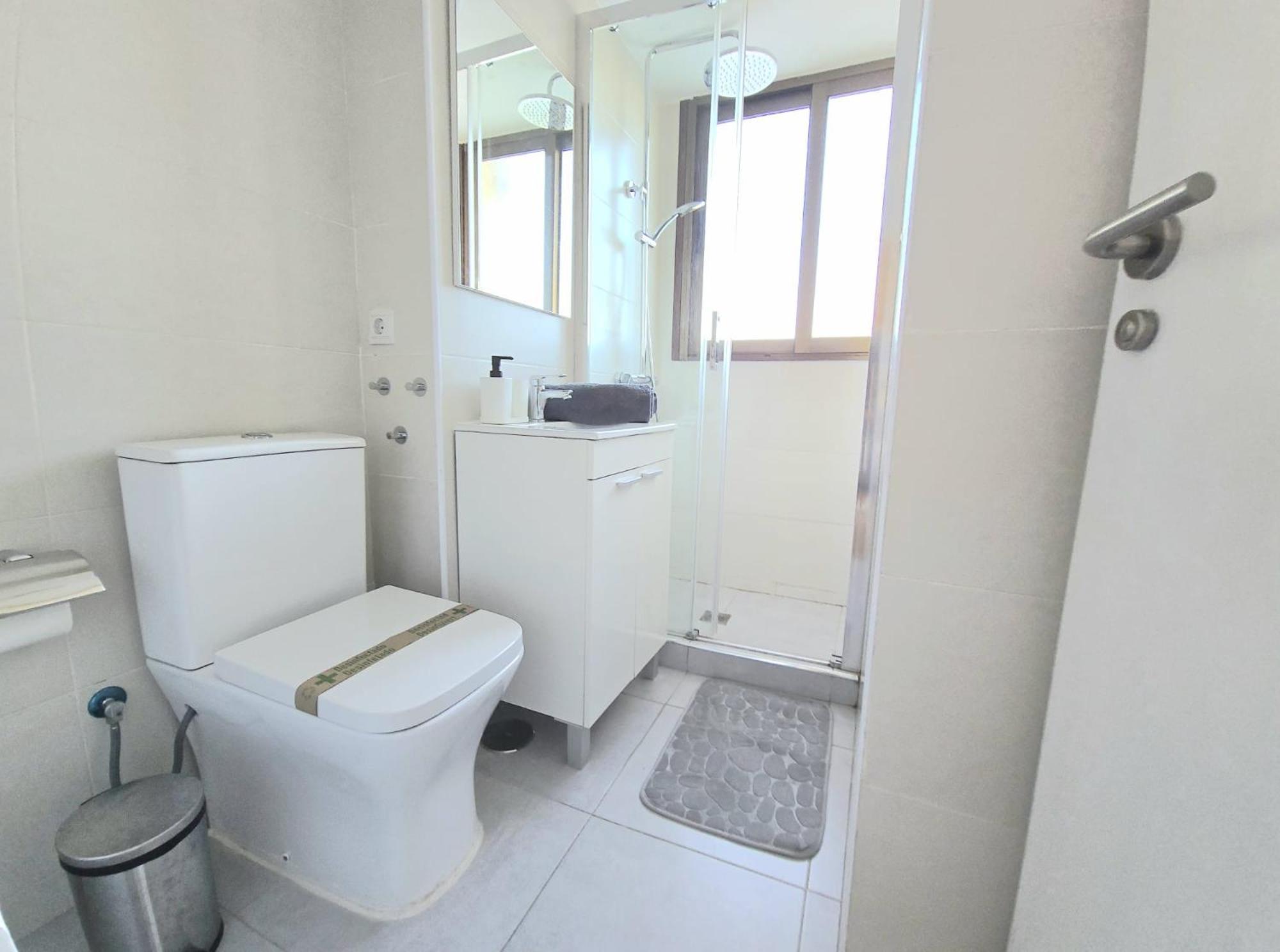 Nogalera Rainbow 2-Bedroom Apartment, Pool And Parking By Namaste Elite Torremolinos Eksteriør bilde